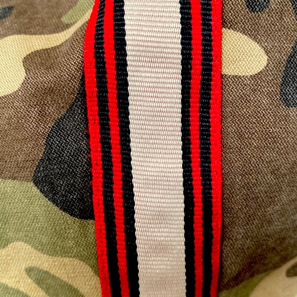 Meet your Posher, D - Picture 1 of 1